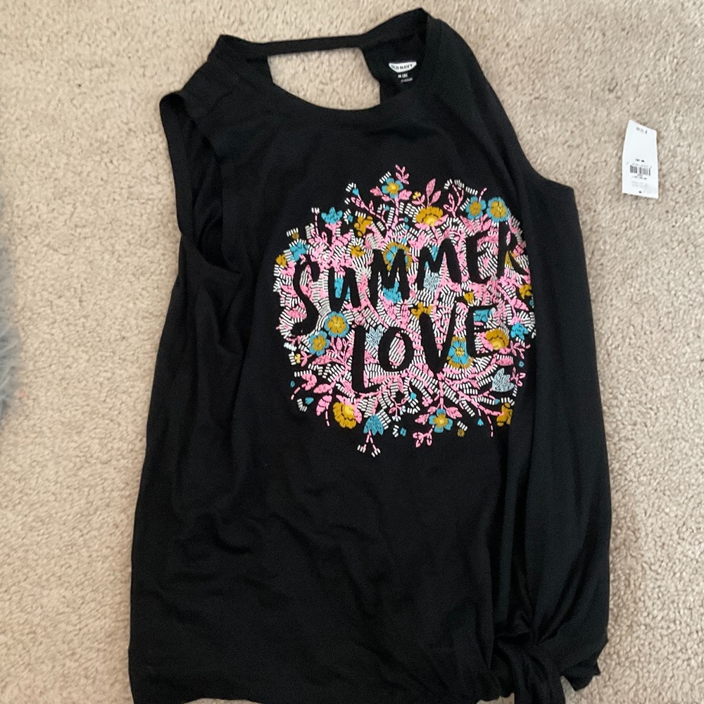 I am selling a black “Summer Love” t shirt!